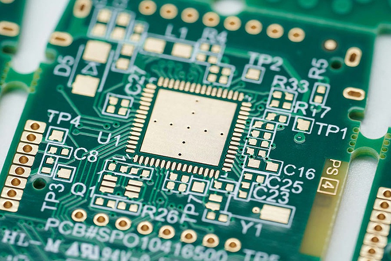 Quali sono i vantaggi dei circuiti stampati multistrato PCB?